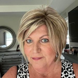 Meet your Posher, Renee